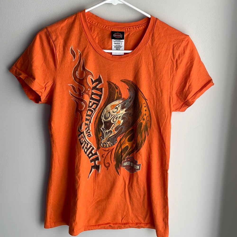 Harley-Davidson Womens Orange t-shirt with skull flames and wings- size M